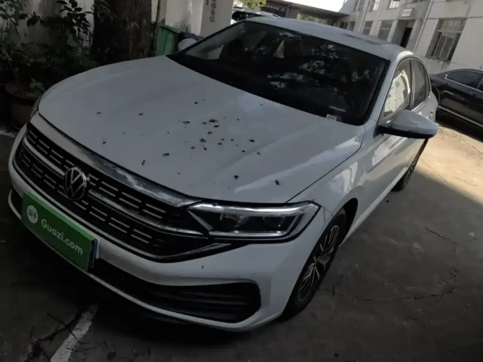 Volkswagen Sagitar Model Year Facelift 200TSI DSG Soaring Edition 2025