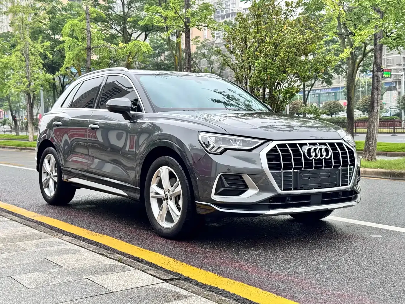 Audi Q3 35 TFSI Fashion Elegance 2022 — фото 3