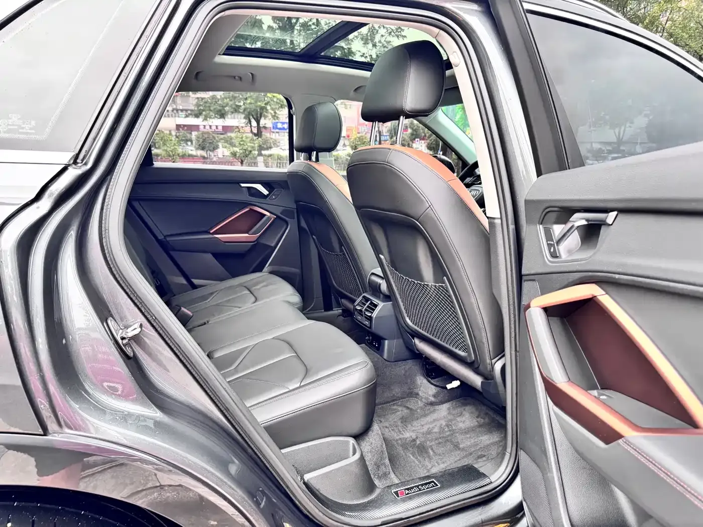 Audi Q3 35 TFSI Fashion Elegance 2022 — фото 12