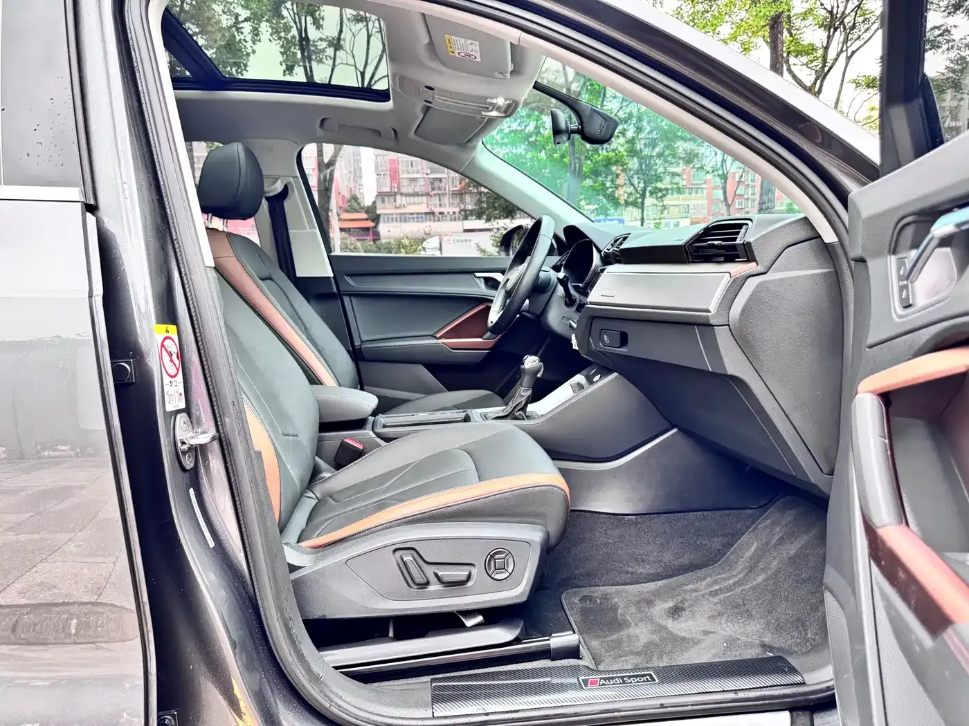 Audi Q3 35 TFSI Fashion Elegance 2022 — фото 11