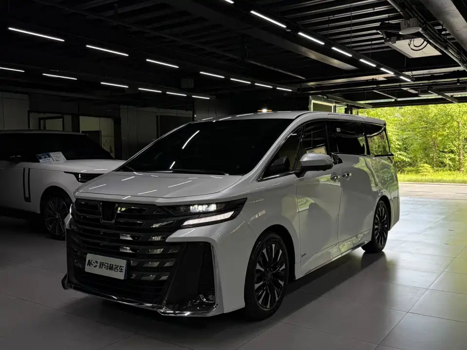 Toyota Vellfire Crown Hybrid 2.5L Premium Edition 2025