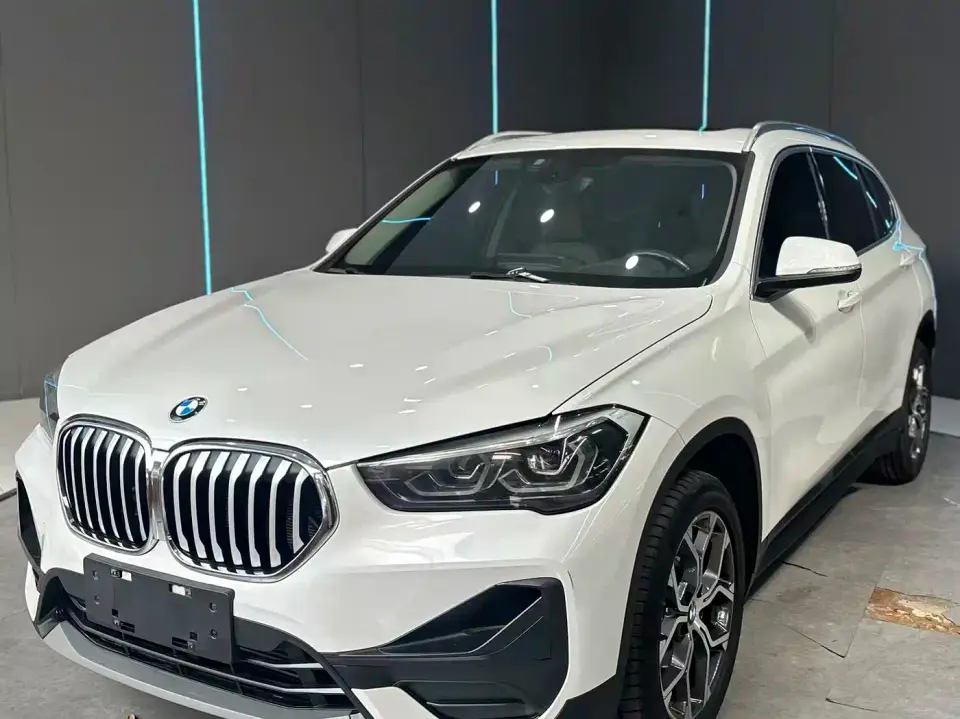 BMW X1 sDrive25Li Leading 2021