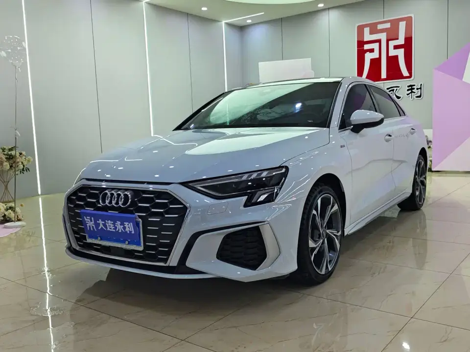 Audi A3 A3L Limousine 35 TFSI Luxury Sport 2023