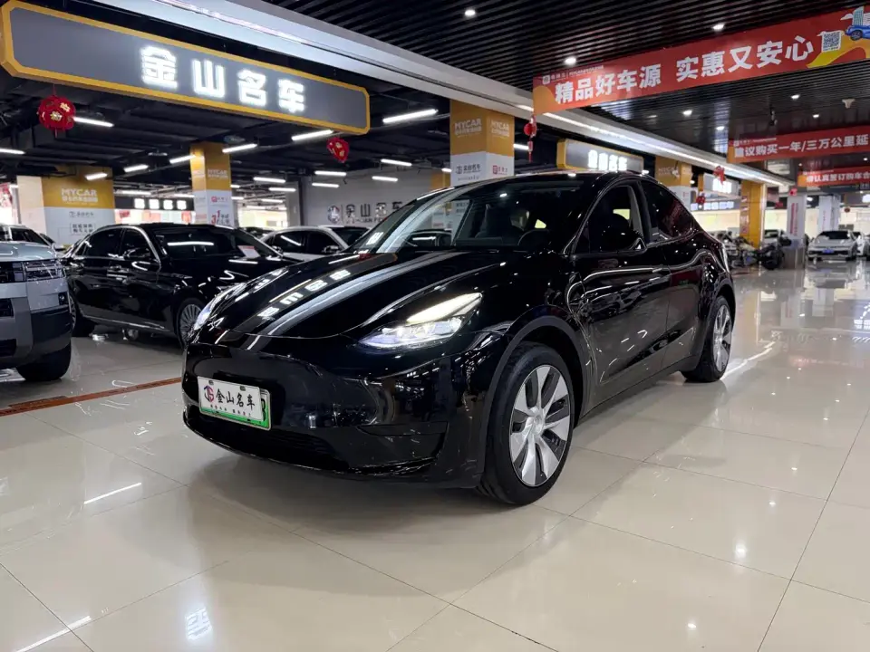 Tesla Model Y Facelift Rear-Wheel Drive Version 2023