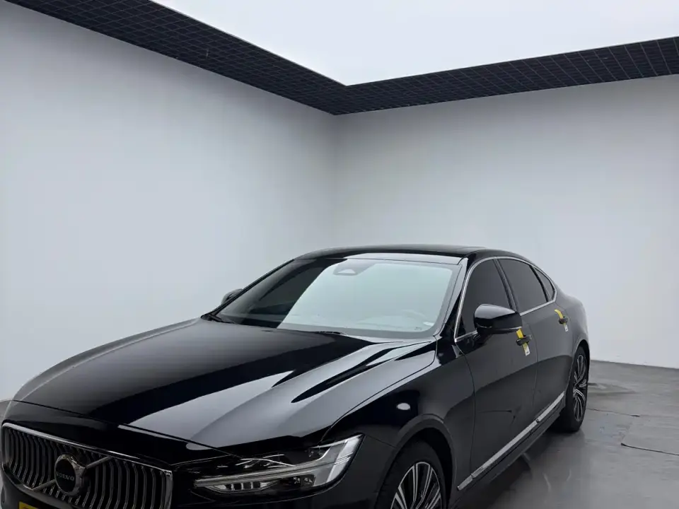 Volvo S90 B5 Zhiyuan Luxury Edition 2024
