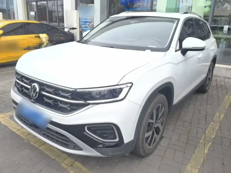 Volkswagen Tayron Shared Joy 300TSI 2025
