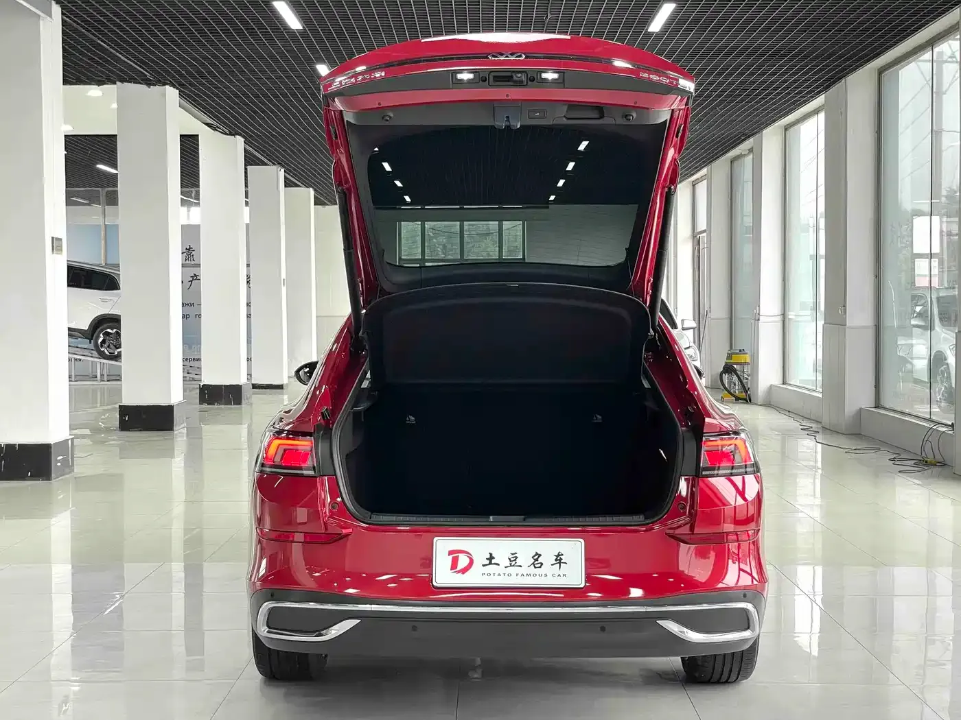Volkswagen Lamando Lamando L 280TSI DSG Cool Edition 2022 — фото 17