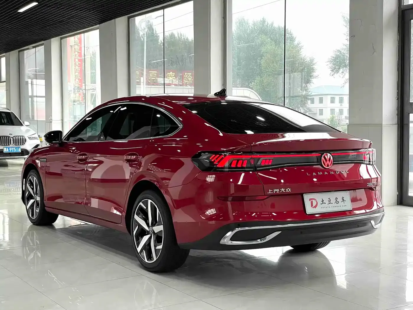 Volkswagen Lamando Lamando L 280TSI DSG Cool Edition 2022 — фото 4