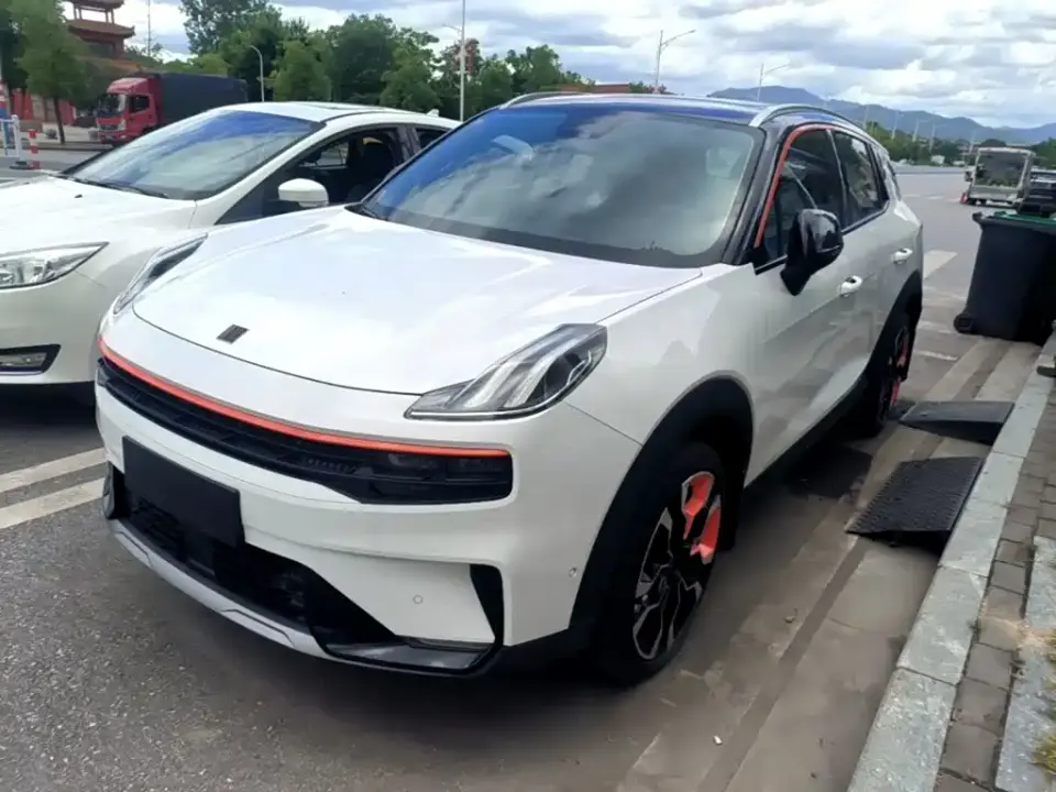 Lynk & Co 06 1.5T Shero Pink Special Edition 2021
