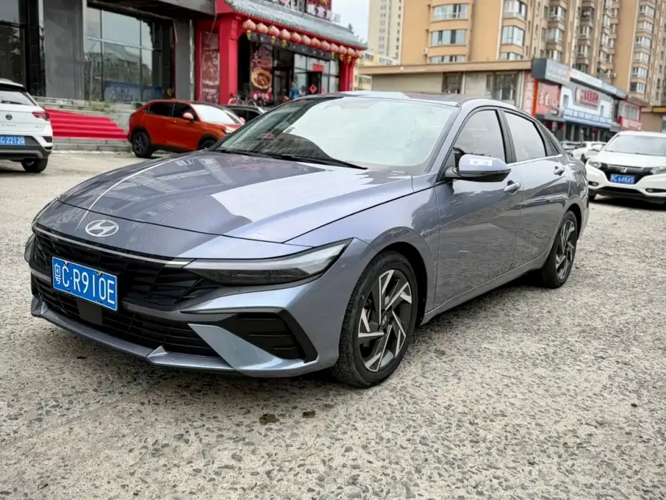 Hyundai Elantra Model 1.5L CVT LUX Premium Edition 2023