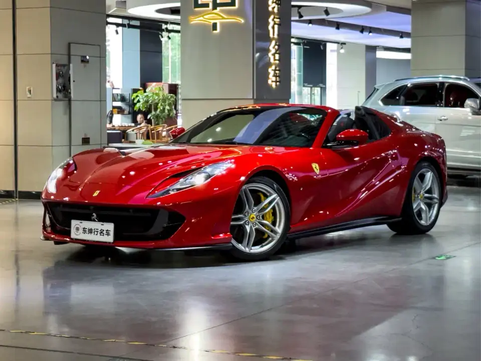 Ferrari 812 6.5L GTS 2022