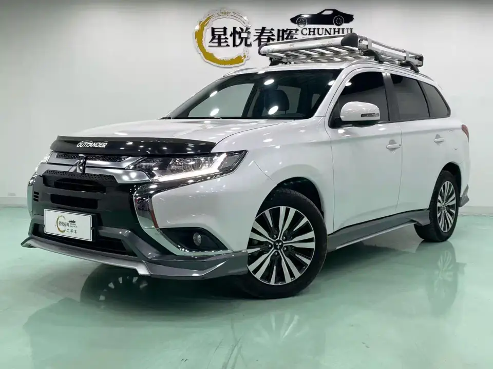 Mitsubishi Outlander Facelift 2.0L 2WD Premium Edition 7-Seater 2022