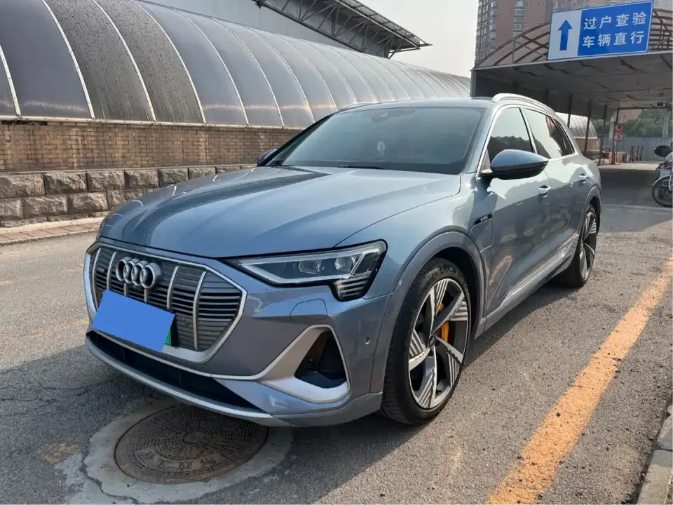 Audi e-tron 50 quattro Premium 2021
