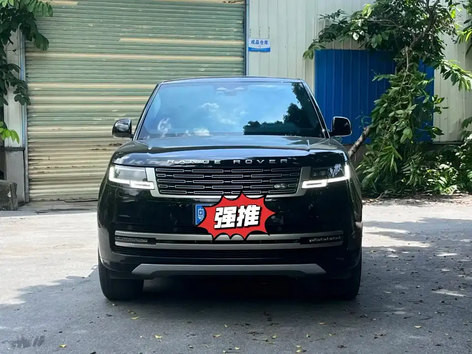 Land Rover Range Rover 3.0 L6 400PS Golden Age Extended 7-Seater 2023