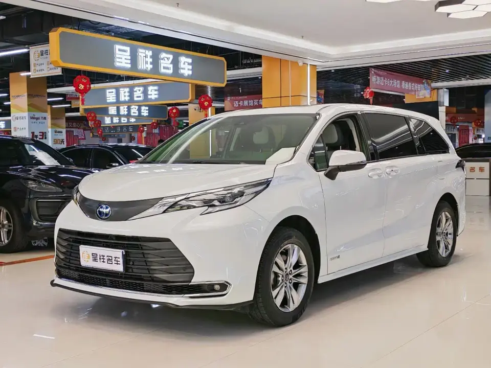 Toyota Sienna 2.5L Hybrid Comfort Edition 2024