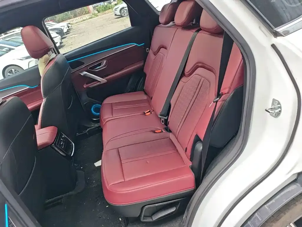 Jetour X70 PLUS Champion Edition 1.5T DCT Champion PRO 5-seater 2025 — фото 17