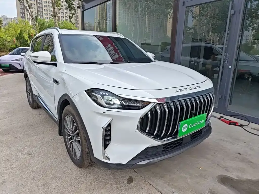 Jetour X70 PLUS Champion Edition 1.5T DCT Champion PRO 5-seater 2025 — фото 4