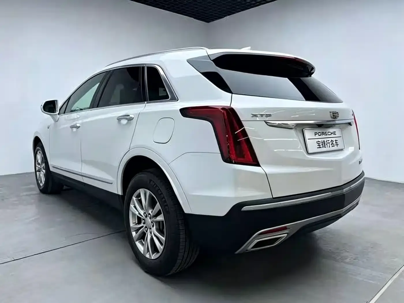 Cadillac XT5 28T Luxury 2026 — фото 3