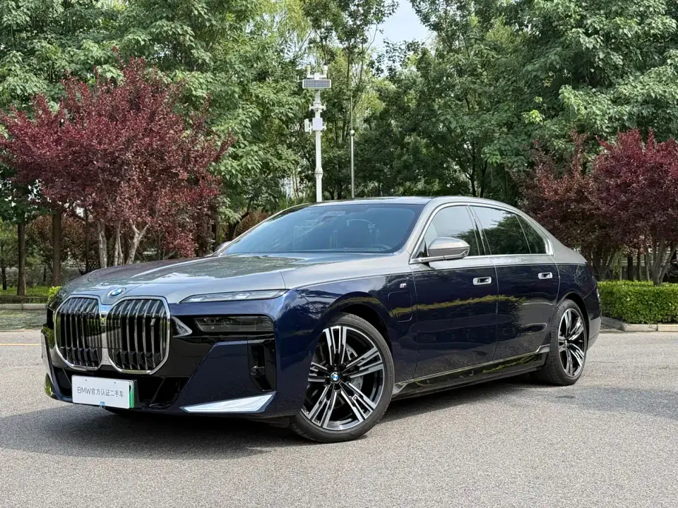 BMW i7 eDrive50L Premium M Sport Package 2025