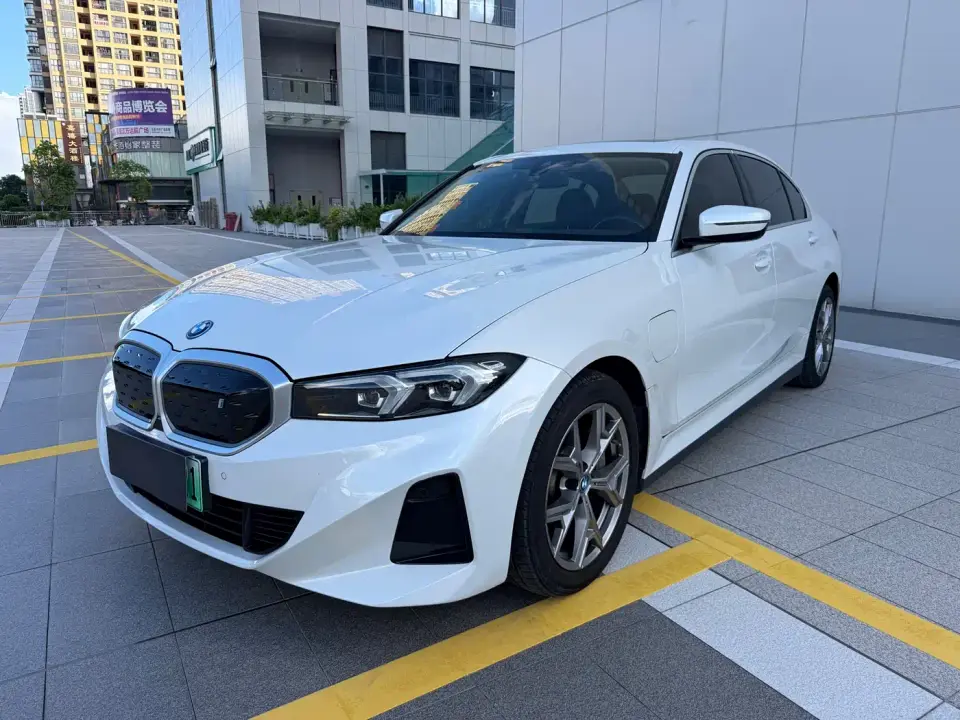 BMW i3 eDrive 35 L 2022