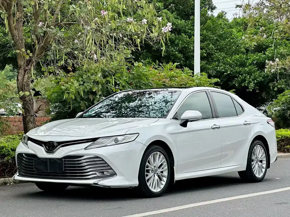 Toyota Camry 2.5G Luxury Edition China VI 2019