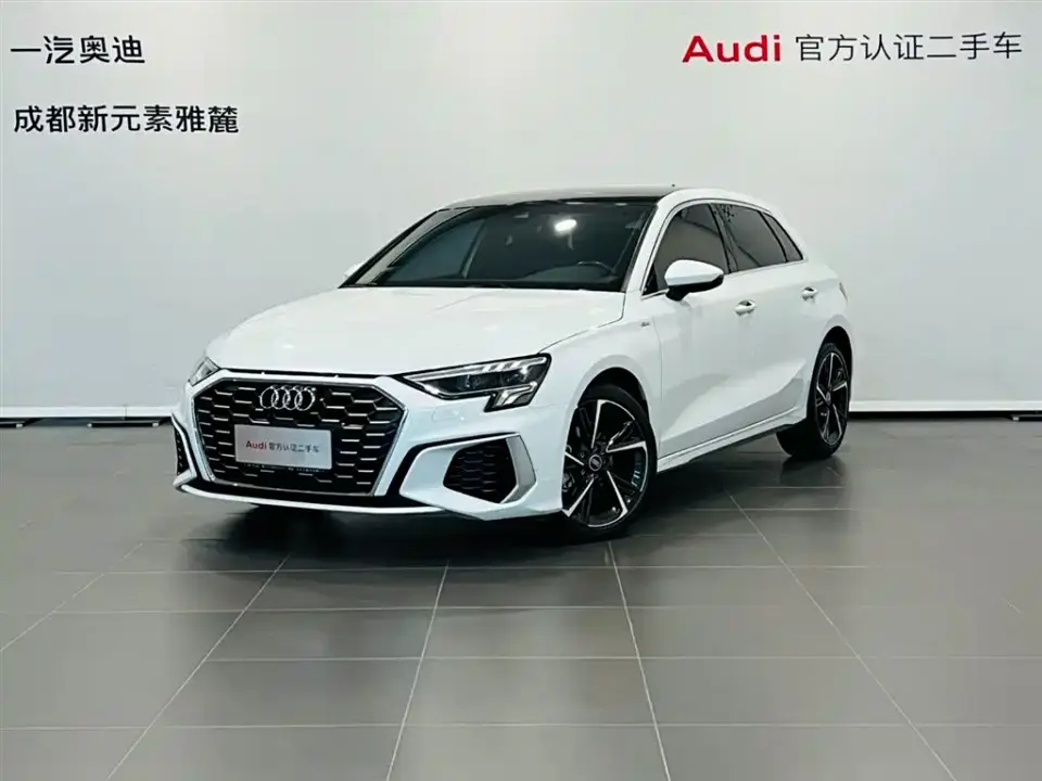 Audi A3 Model Sportback 35 TFSI Fashion Sport 2024