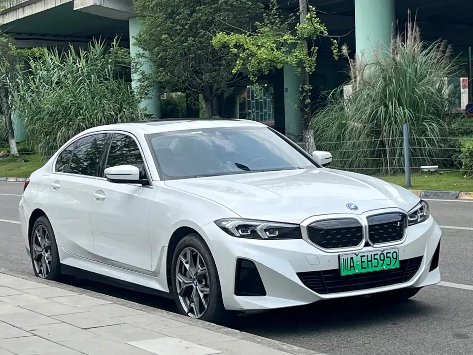 BMW i3 eDrive 35 L 2022