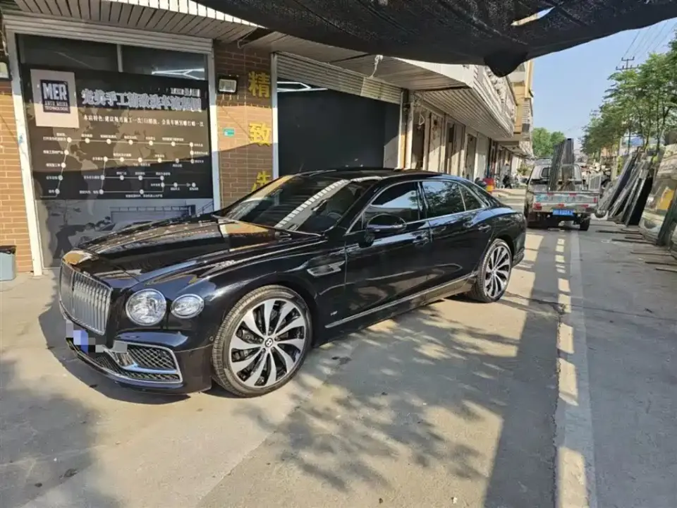 Bentley Flying Spur 4.0T V8 Mulliner 2022