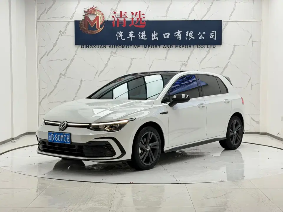 Volkswagen Golf Model 280TSI DSG R-Line 2023