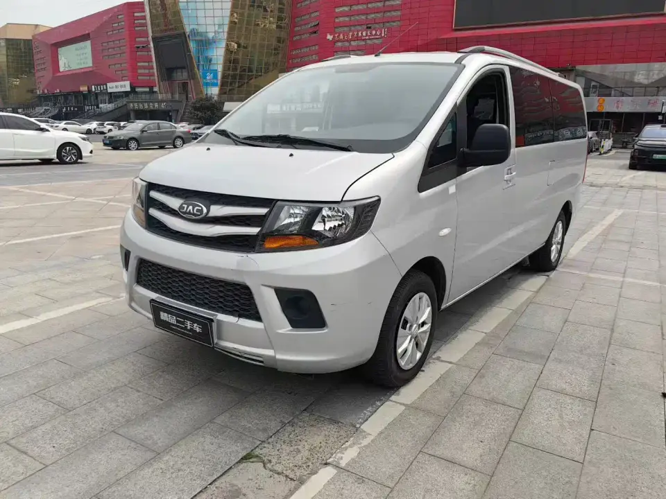 JAC Refine M3 1.8L 7-Seater Standard 2021