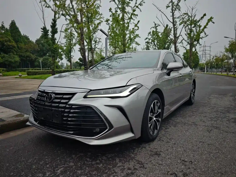 Toyota Avalon 2.0L Luxury Edition 2022