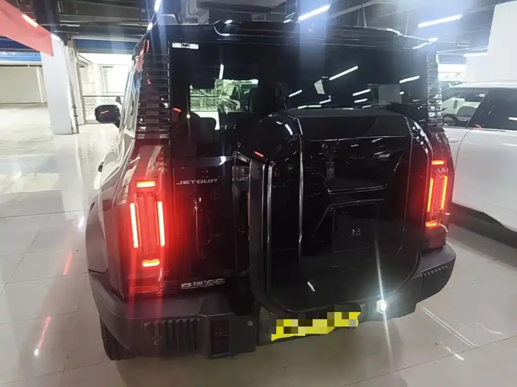 Jetour Traveler 2.0T 4WD Cross PRO+ 2024 — фото 6