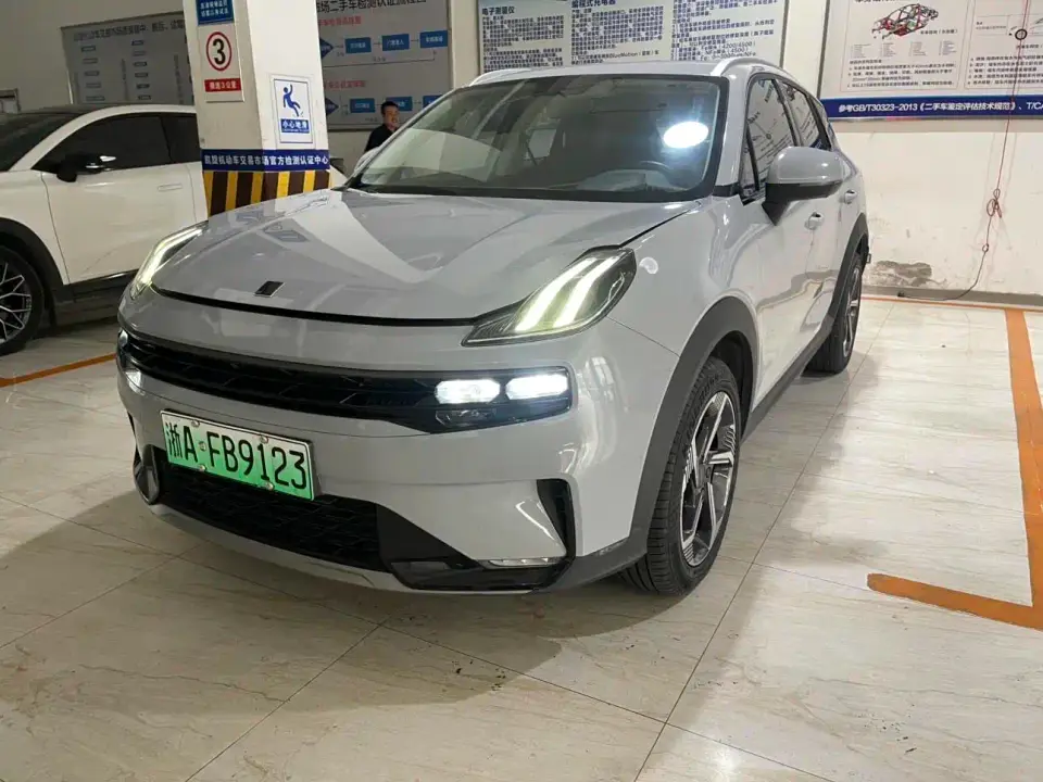 Lynk & Co 06 EM-P PHEV 84KM Range Version Lite 2022