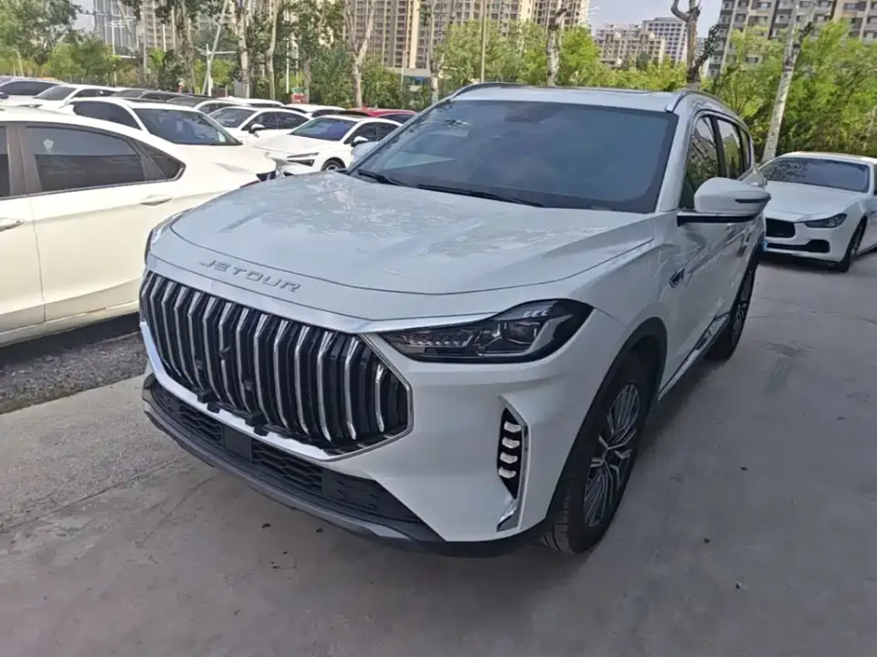 Jetour X70 PLUS Champion Edition 1.5T DCT Champion PRO 5-seater 2026
