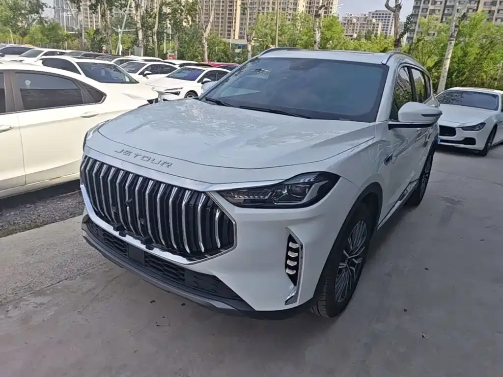 Jetour X70 PLUS Champion Edition 1.5T DCT Champion PRO 5-seater 2026