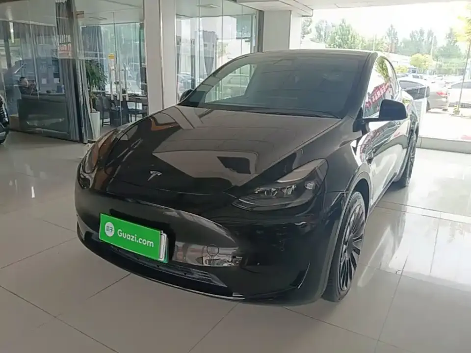 Tesla Model Y Facelift Rear-Wheel Drive Version 2023