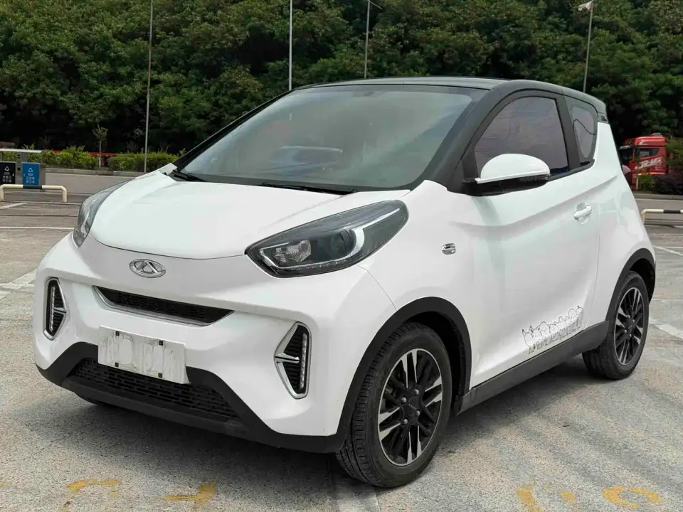 QQ New Energy Little Ant Facelift Sweet Edition Half Sugar LFP 30.7kWh 30kW 301km 2022