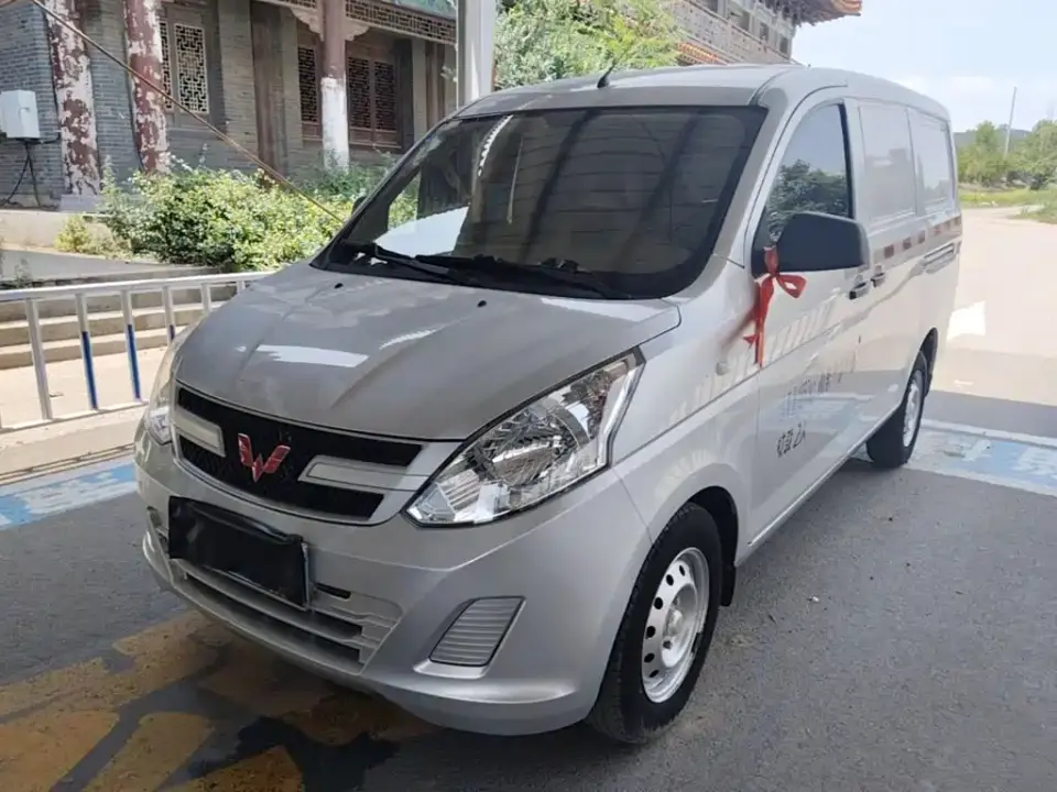 Wuling Motors Wuling Rongguang V 1.5L Practical Window Van China VI LAR 2020
