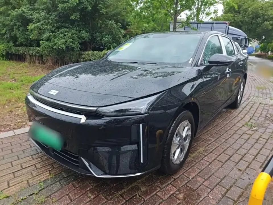 Geely Galaxy Galaxy L6 EM-i 60km Explorer Edition 2025