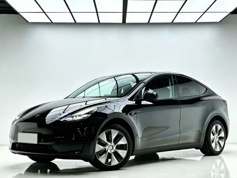 Tesla Model Y Facelift Rear-Wheel Drive Version 2023