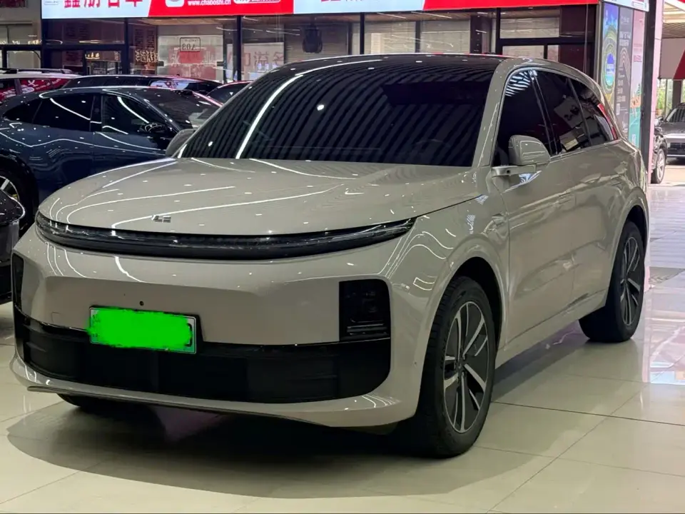 Li Auto L6 Pro 2025