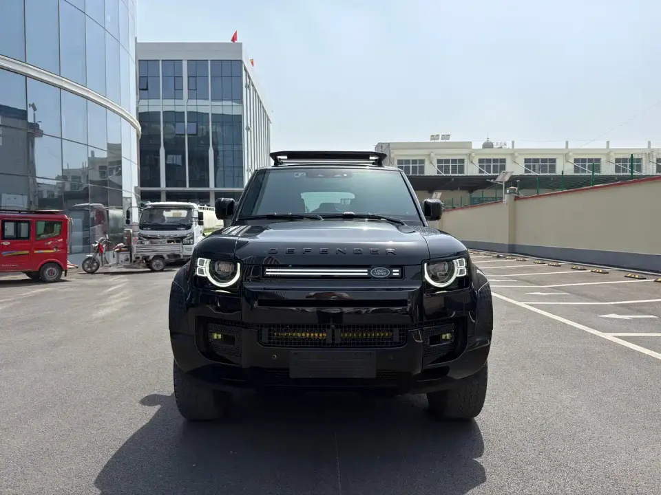 Land Rover Defender Facelift 110 3.0T P400 Dark Special Edition 2023