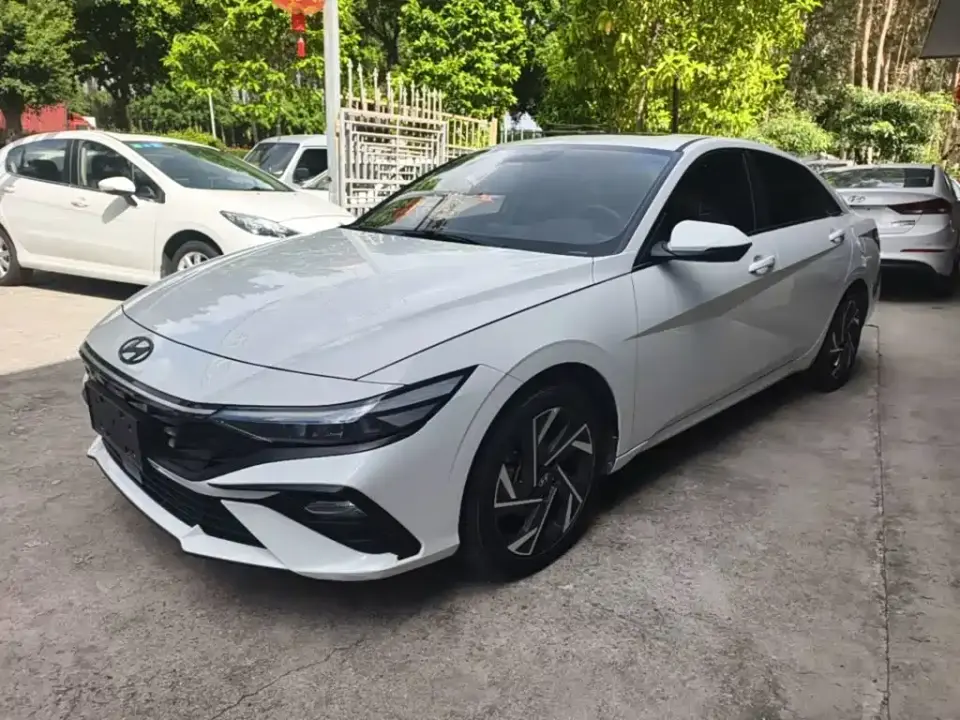 Hyundai Elantra 1.5L CVT GLX Elite Edition 2024