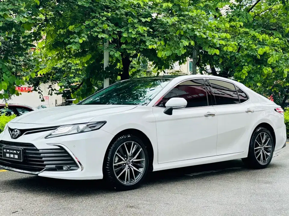 Toyota Camry 2.5G Luxury Edition 2022