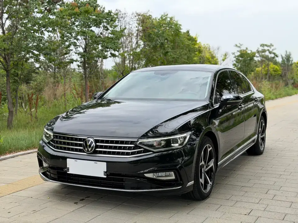 Volkswagen Magotan Model 2 Million Units Commemorative Edition 280TSI DSG Leading Version 2023