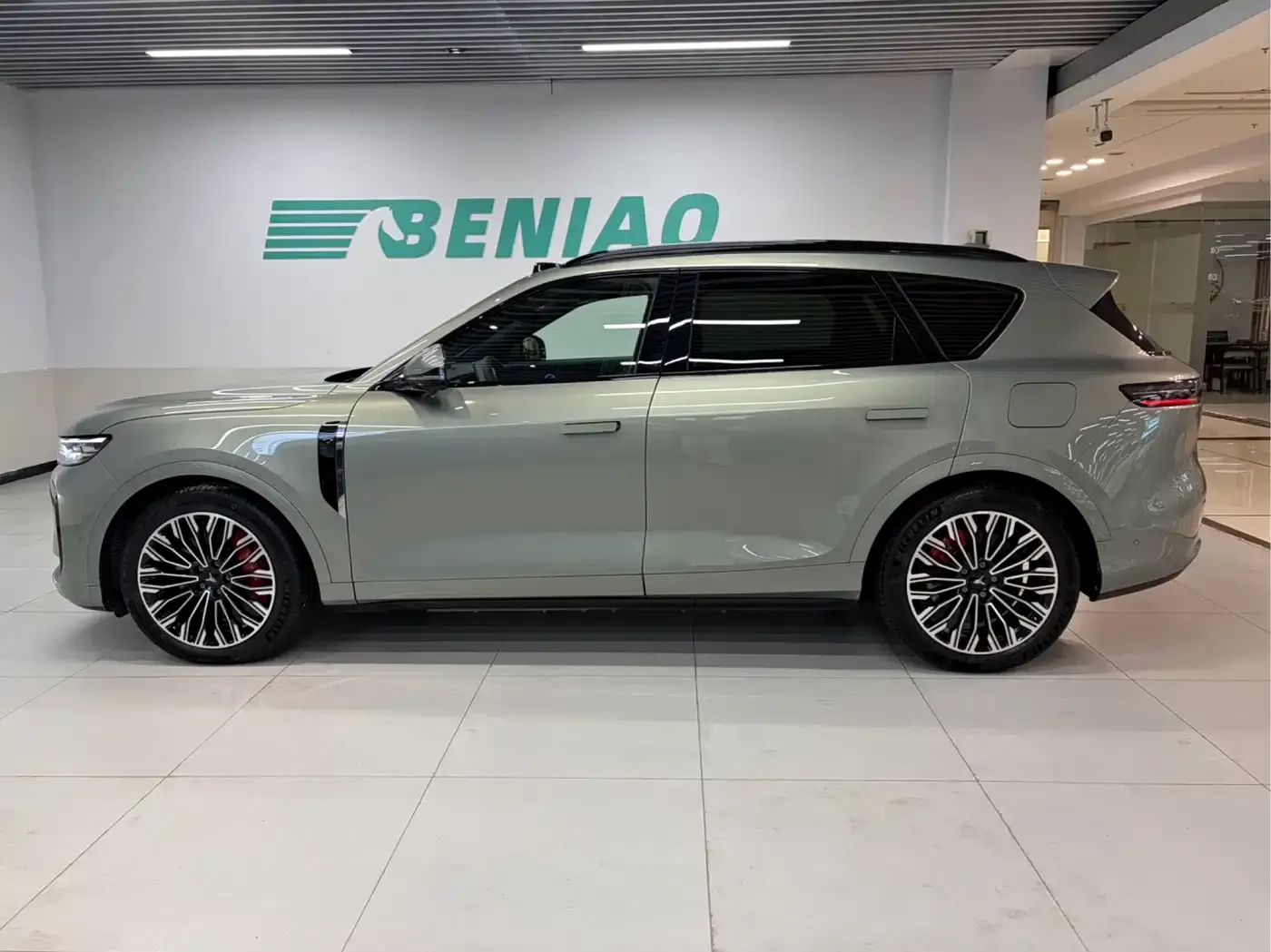 Voyah Auto VOYAH FREE FREE+ 4WD Qiankun Edition 2025 — фото 4