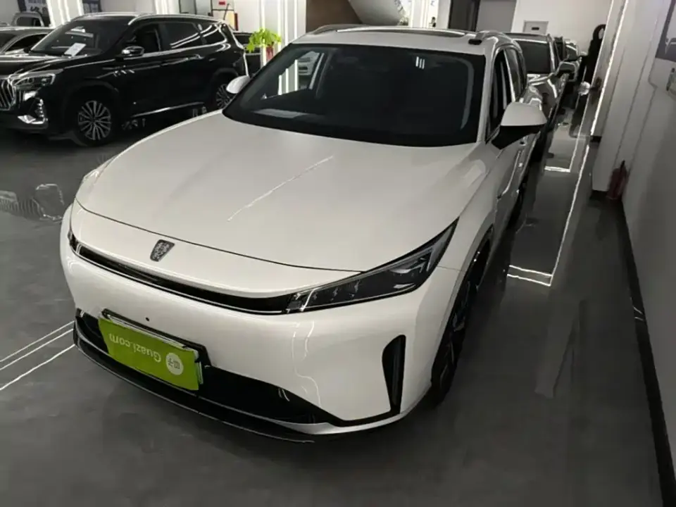 Roewe D5X DMH 135 Flagship Edition 2025