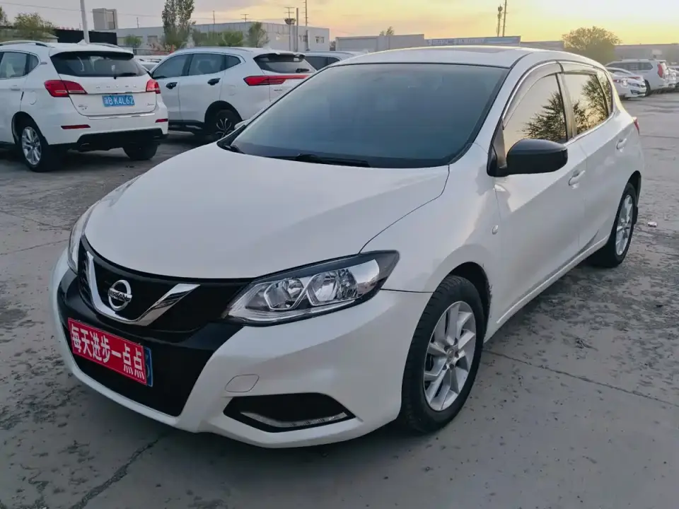 Nissan Tiida 1.6L CVT Cool Edition 2021