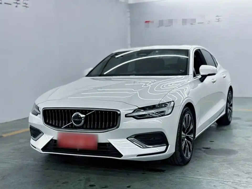 Volvo S60 B4 Inscription Luxury Edition 2024