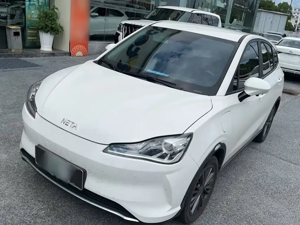 Neta Nezha V Trend 400 Lite 2022